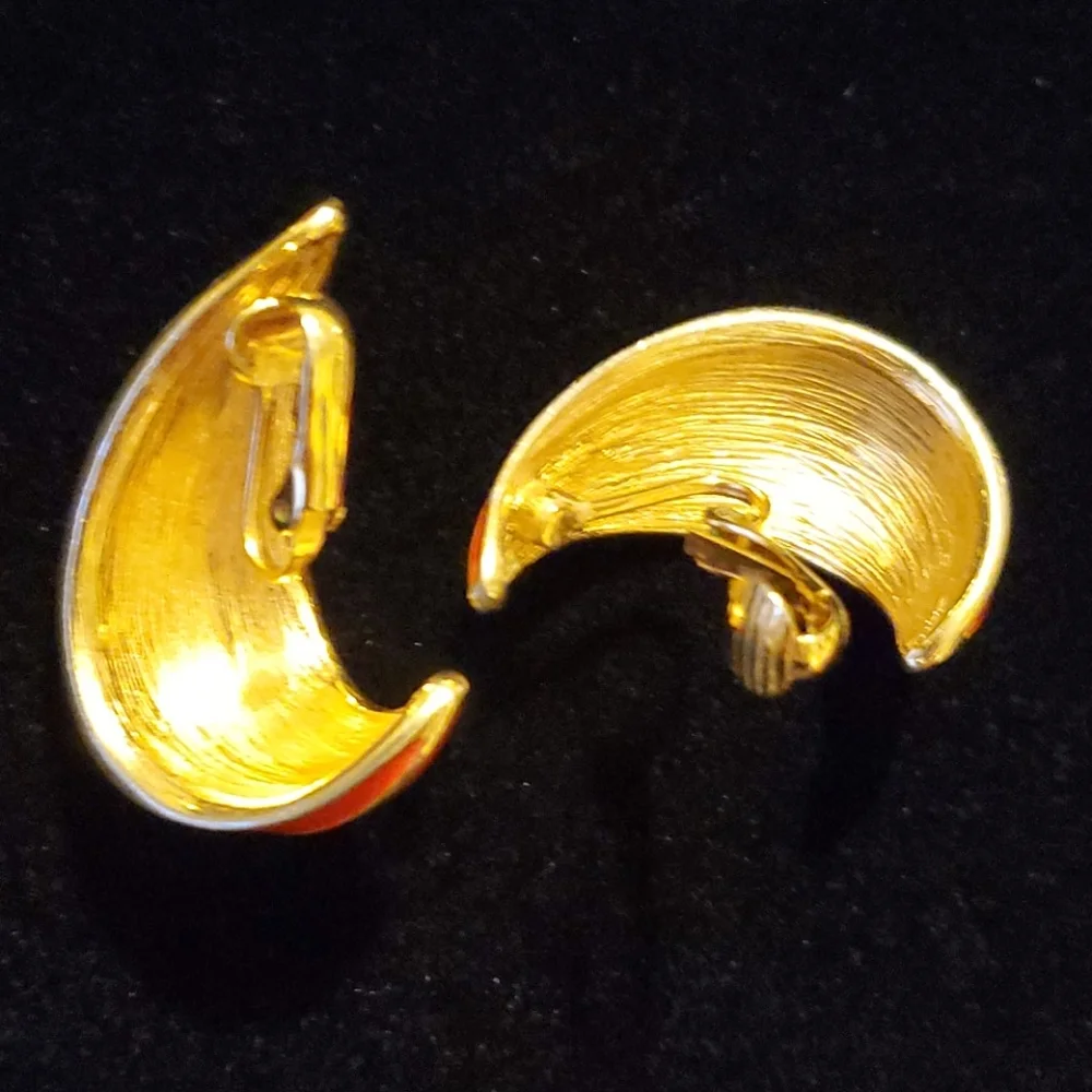 Vintage red enamel